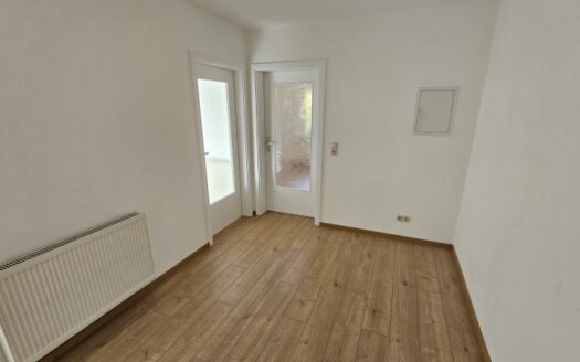 Charmante 2-Zimmer-Wohnung im Erdgeschoss – frisch modernisiert mit Terrasse